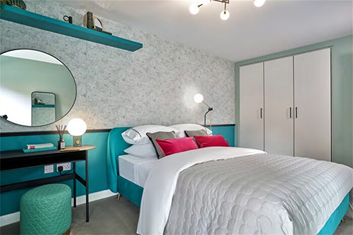 1 Bedroom Apartment For Sale In Celeste House, Caversham Rd, NW9