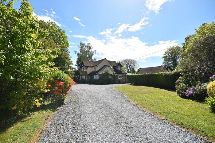 4 Bedroom Detached House For Sale In Copthorne, Crawley, RH10