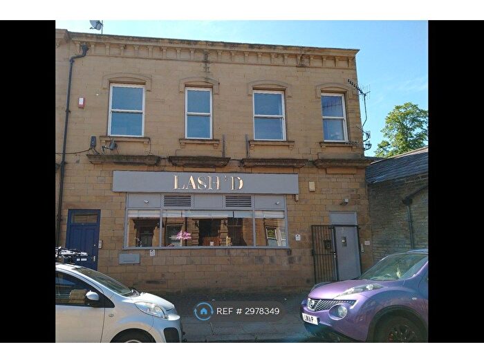 2 Bedroom Flat To Rent In Clare Road, Halifax, HX1