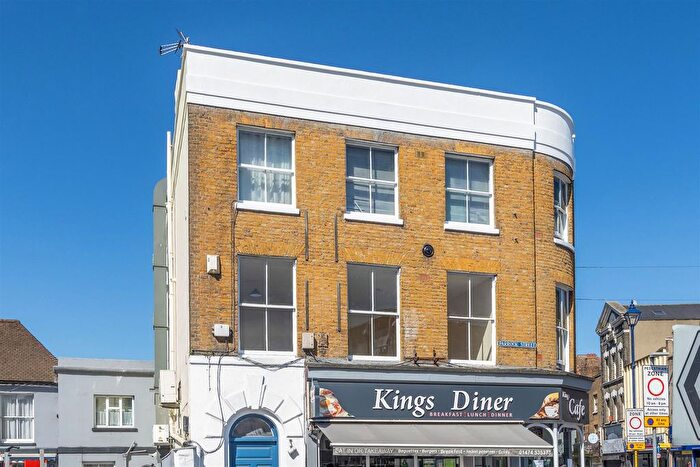 1 Bedroom Flat To Rent In Parrock Street, Gravesend, DA12