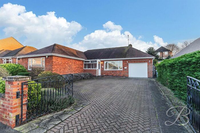 2 Bedroom Detached Bungalow For Sale In Marples Avenue, Mansfield Woodhouse, Mansfield, NG19