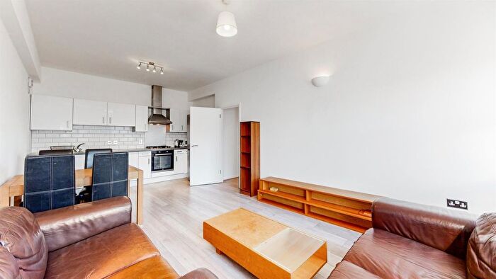 2 Bedroom Flat For Sale In Casson Street, Shoreditch, E1