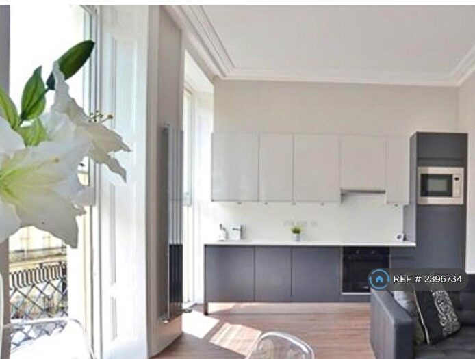 1 Bedroom Flat To Rent In Oriental Place, Brighton, BN1