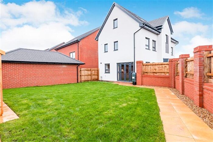 4 Bedroom Detached House To Rent In Bedroom Detached House In Campbell Drive, Lighthorne, CV33