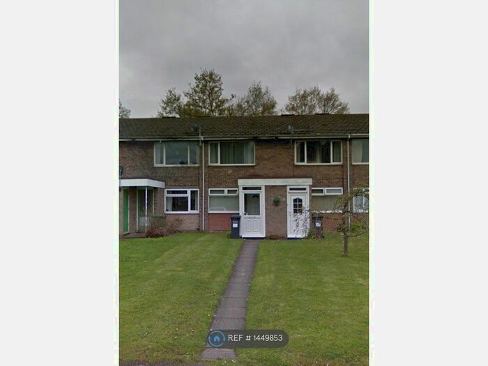 2 Bedroom Maisonette To Rent In Draycote Close, Solihull, B92