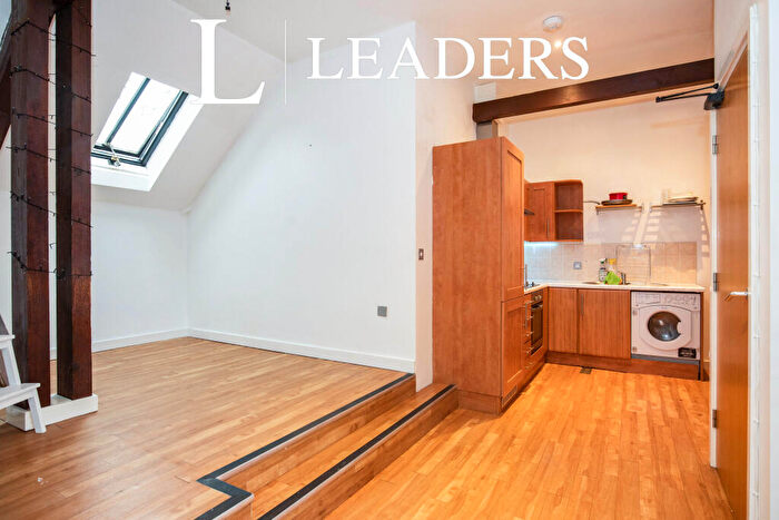 2 Bedroom Flat To Rent In Fish Street, Northampton, Northamptonshire, NN1