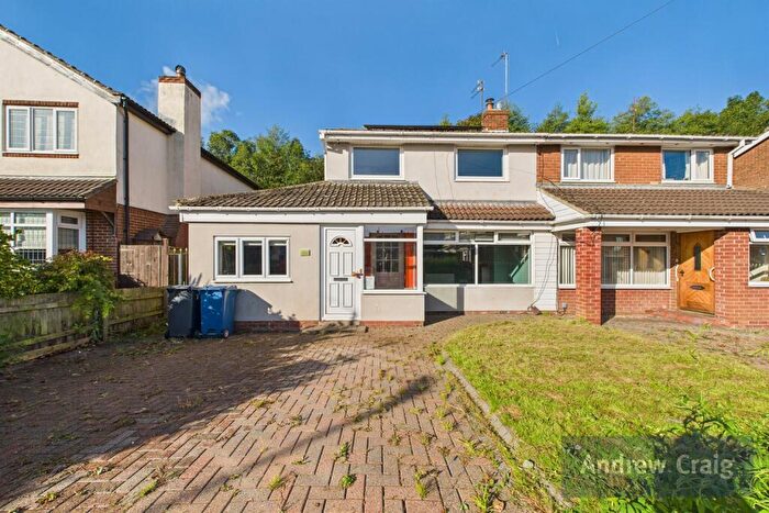 3 Bedroom Semi-Detached House For Sale In Ettrick Road, Jarrow, NE32
