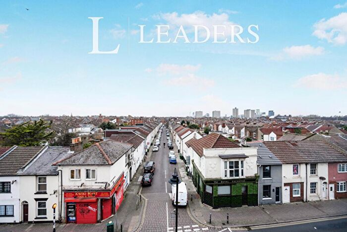 2 Bedroom Apartment To Rent In Fawcett Road, Southsea, PO4