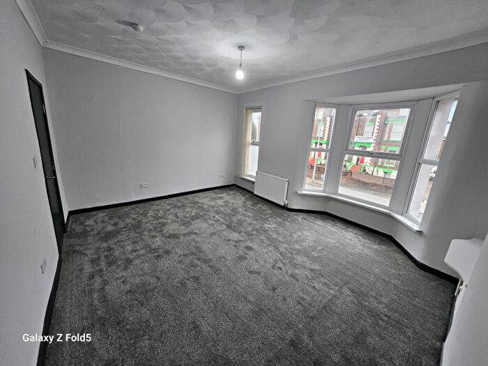 3 Bedroom Apartment To Rent In Sheil Road, Liverpool, Merseyside, L6