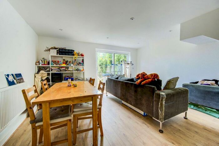 4 Bedroom Flat To Rent In Abbey Gardens, Hammersmith, London, W6