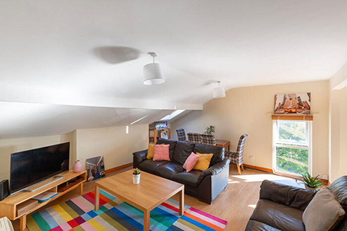 3 Bedroom Apartment To Rent In Belle Vue Road, Woodhouse, Leeds, LS3