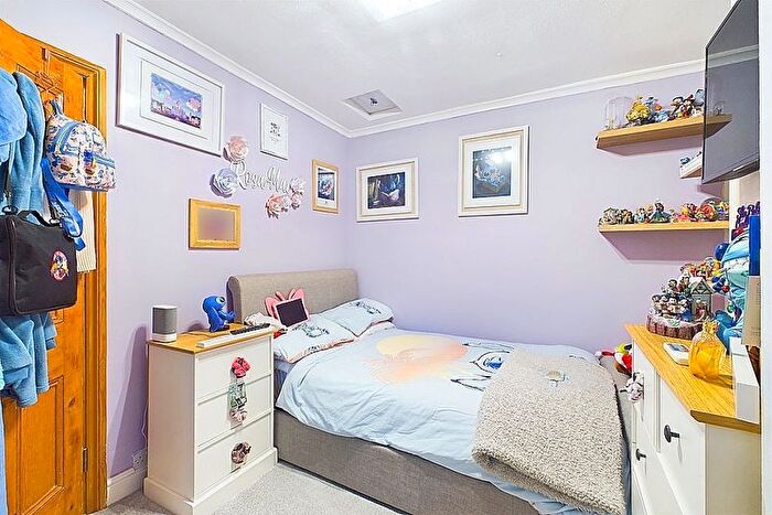 3 Bedroom End Of Terrace House For Sale In Main Street, Frizington, CA26