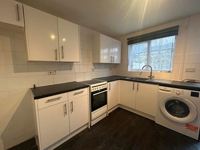 2 Bedroom End Of Terrace House To Rent In West Swindon, SN5