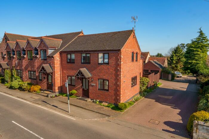 3 Bedroom Semi-Detached House For Sale In Main Street, Rugby, CV23