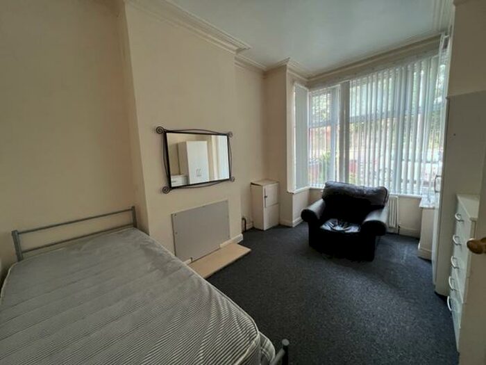 4 Bedroom Terraced House To Rent In Grove Lane, Birmingham, B20