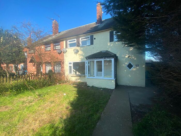 3 Bedroom End Of Terrace House To Rent In Chelmsford Close, Hull, HU9