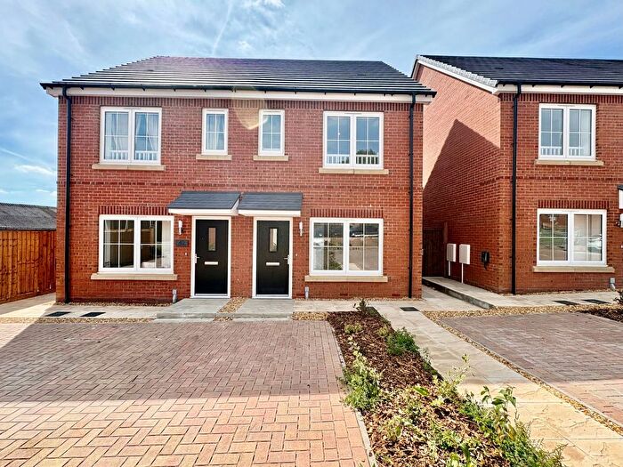 2 Bedroom Semi-Detached House To Rent In Claughton Fields, Dudley, DY2
