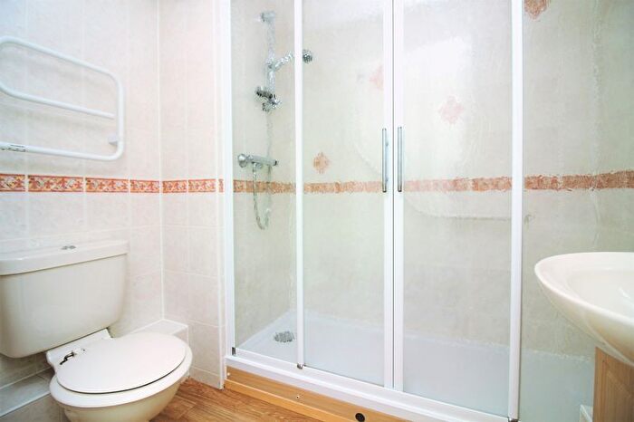 1 Bedroom Property To Rent In Victoria Court, Victoria Avenue, Chard, Somerset, TA20
