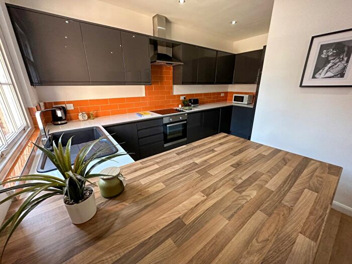 6 Bedroom Terraced House To Rent In Mount Pleasant, L3