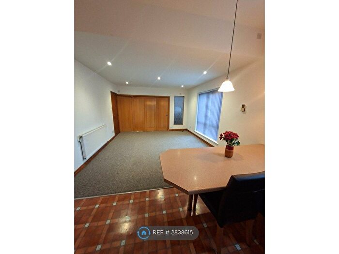 2 Bedroom Maisonette To Rent In Carrington Road, Chorley, PR7