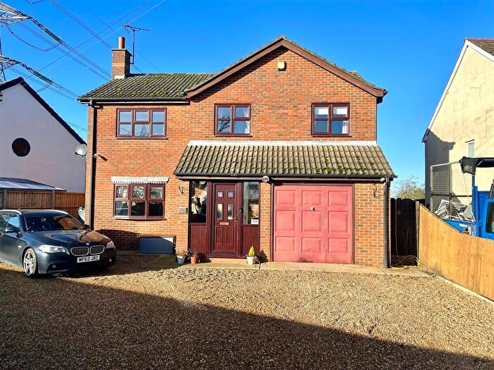 4 Bedroom Detached House For Sale In Bicker Road, Donington, Spalding, PE11
