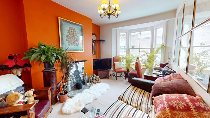 1 Bedroom Flat To Rent In Lansdowne Street, Hove, BN3