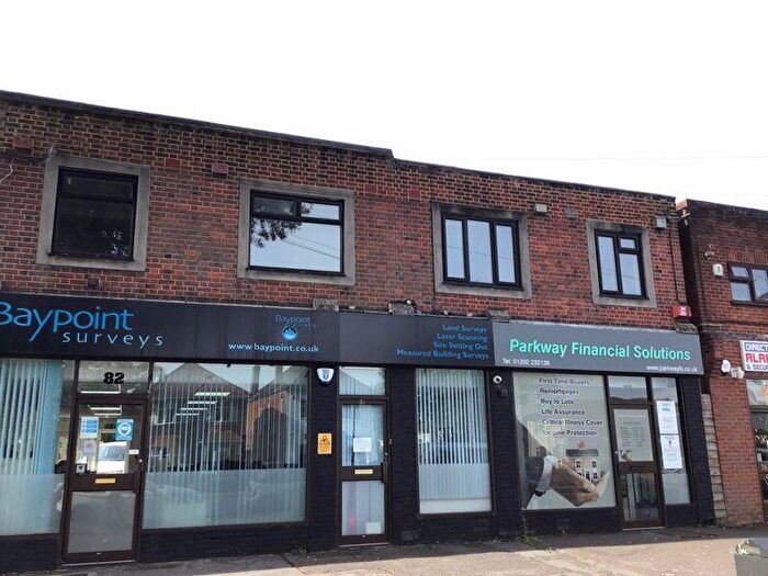 2 Bedroom Flat To Rent In Two Bedroom Apartment - Castle Lane - £. Pcm - Available Th May, BH9