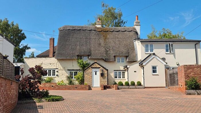 2 Bedroom Semi-Detached House For Sale In High Street, Stoke Goldington, Newport Pagnell, MK16