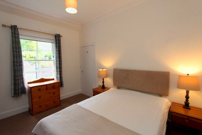 2 Bedroom Flat To Rent In Kinellan Road, Edinburgh, EH12