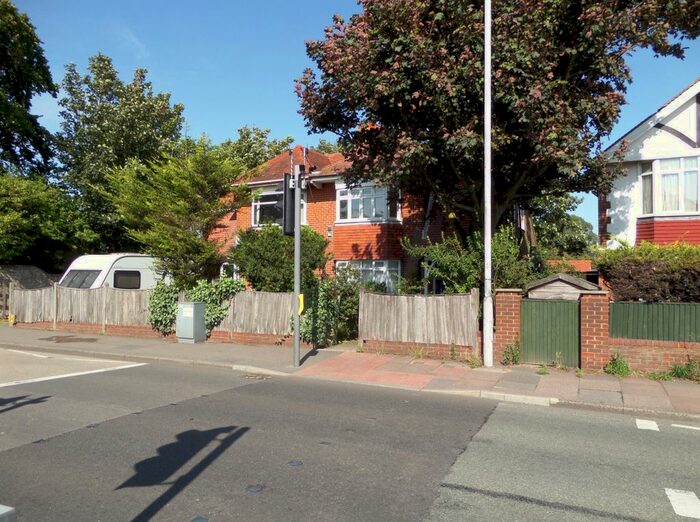 1 Bedroom Flat To Rent In Broadwater Road, Worthing, BN14