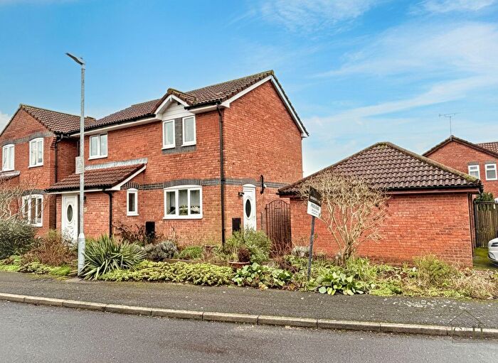 3 Bedroom Detached House For Sale In Raleigh Close, Willesborough, TN24