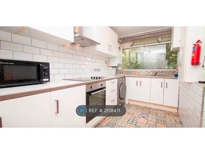 4 Bedroom Flat To Rent In Shreveport House, London, N19