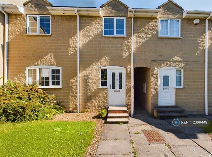 3 Bedroom Terraced House To Rent In Darcy Court, Leeds, LS15
