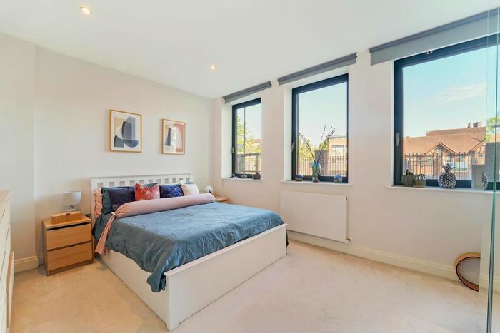 1 Bedroom Flat For Sale In John Busch House, London Road, Isleworth, TW7