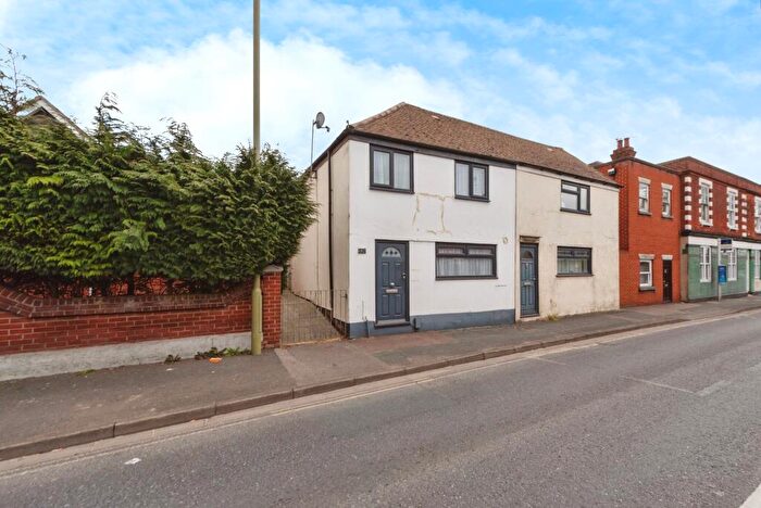 2 Bedroom House To Rent In Brockhurst Road, Gosport, PO12