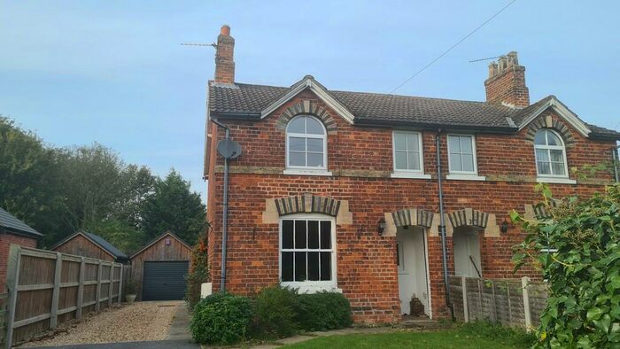 2 Bedroom Semi-Detached House To Rent In Front Street, Elsham, DN20