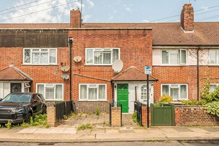 2 Bedroom Flat To Rent In Macgregor Road, Beckton, E16