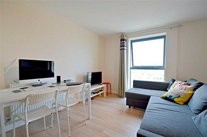 Apartment To Rent In City House, London Road, Croydon, CR0