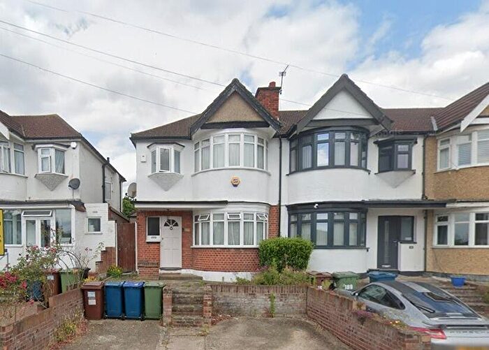 3 Bedroom End Of Terrace House For Sale In Rayners Lane, Harrow, HA2