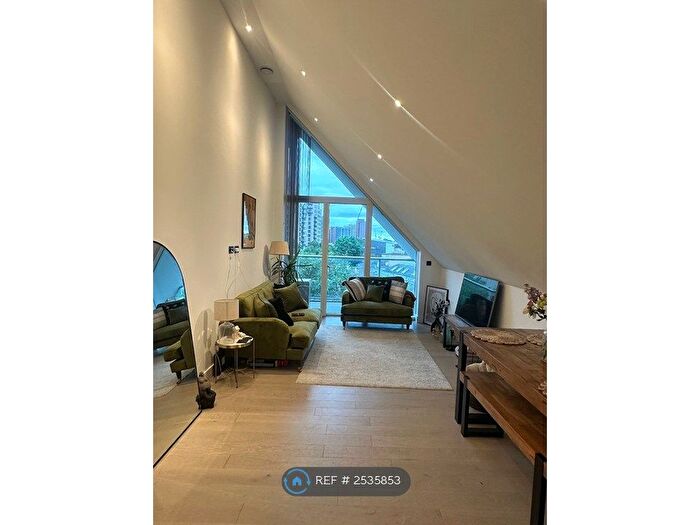 2 Bedroom Flat To Rent In Point Pleasant Works, London, SW18