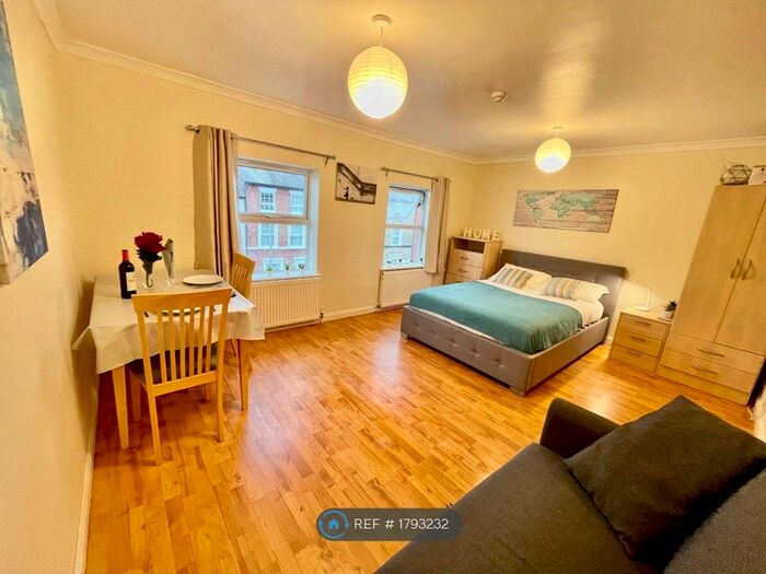1 Bedroom Flat To Rent In Zinzan Street, Reading, RG1