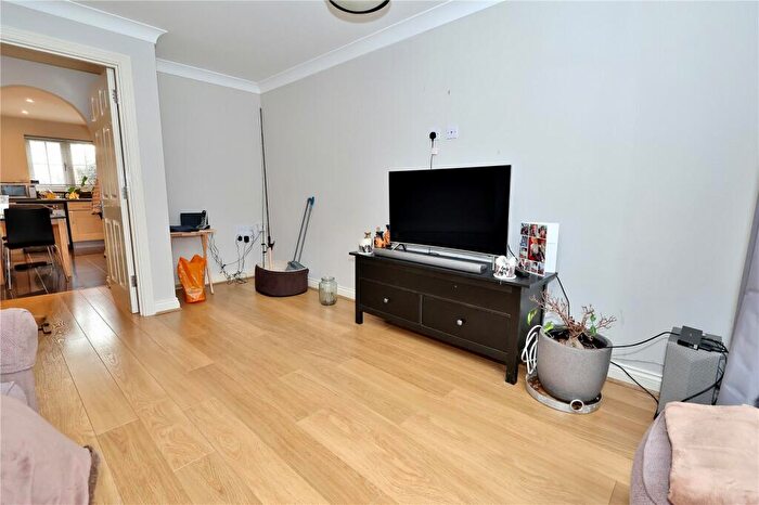 3 Bedroom Terraced House For Sale In Derisley Close, Byfleet, West Byfleet, Surrey, KT14