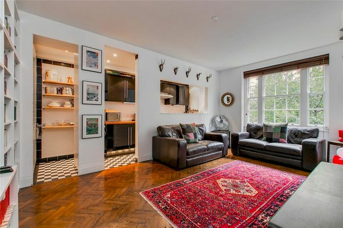 2 Bedroom Flat To Rent In Princess Court, Queensway, London, W2