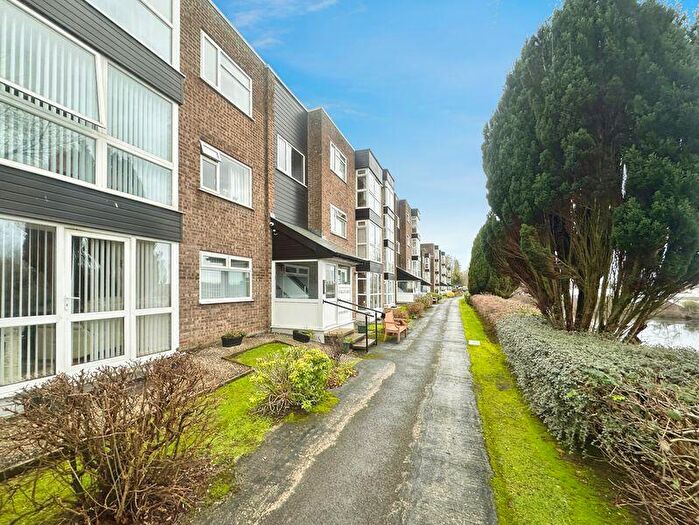 1 Bedroom Flat For Sale In Daisyfield Court, Bury, BL8