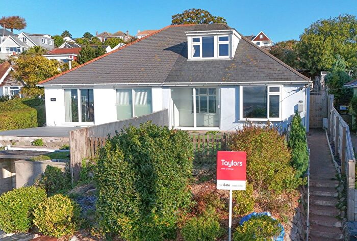 4 Bedroom Semi Detached Bungalow For Sale In Pines Road, Paignton, TQ3