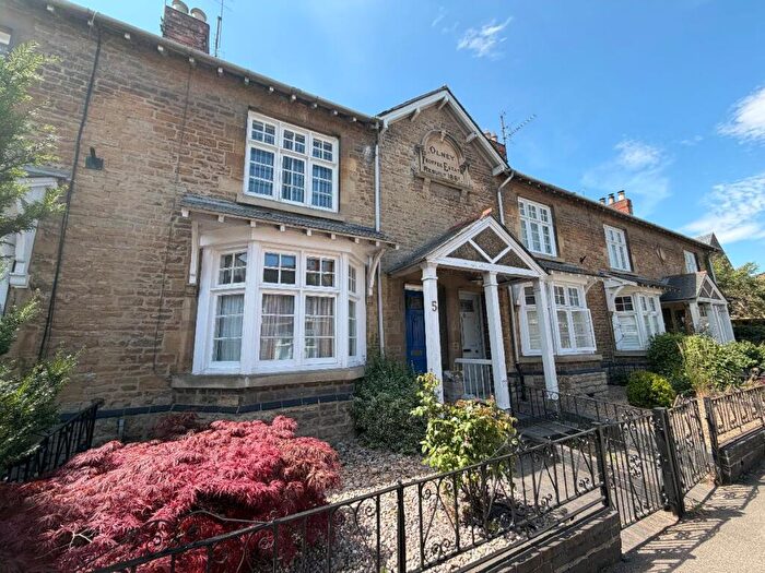 3 Bedroom Terraced House For Sale In Dartmouth Road, Olney, MK46