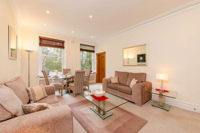 2 Bedroom Flat To Rent In Ashburn Gardens, London, SW7