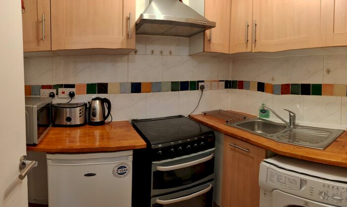 1 Bedroom Flat To Rent In Carlyle Road, Edgbaston, Birmingham, B16