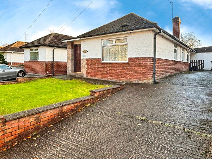 2 Bedroom Detached Bungalow For Sale In Saughall Road, Chester, CH1