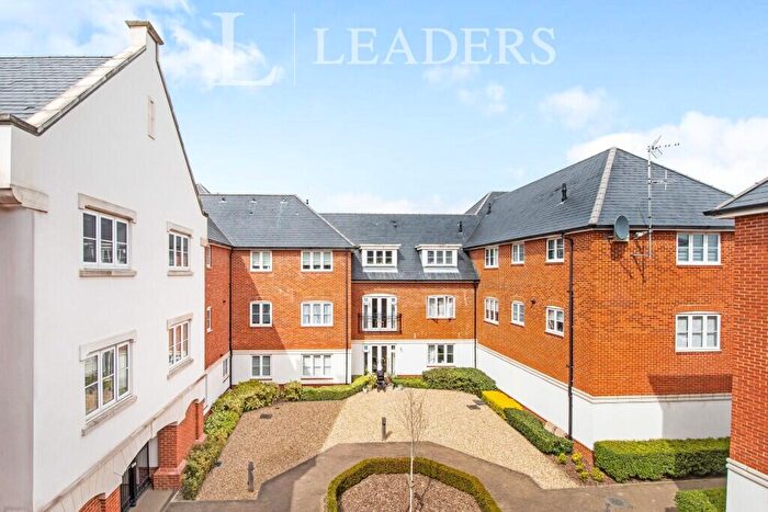2 Bedroom Apartment For Sale In Longhurst Avenue, Horsham, West Sussex, RH12